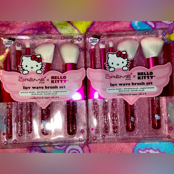 NIB Hello Kitty Makeup Brush Set - Picture 7 of 9